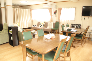 ���r���O